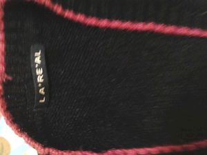 Chic Black &amp; Burgundy Knit Cardigan