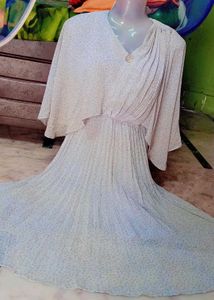 Floral Pleated V-Neck Dress