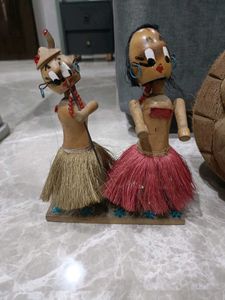 Wooden Show Pieces