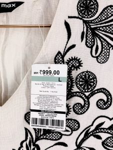 Elegant Embroidered V-Neck Dress
