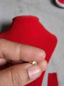 Elegant Gold Ball nosepin