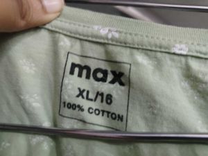 MAX 100% Cotton Floral Print T-Shirt | Bust 38"