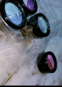 multicolor eyeshadow boxes