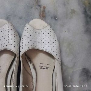 🥳 offer 🥳set of 2 pair Chic White Peep-Toe Flats