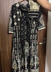 Black Printed Kurta with chunni and pants |XL