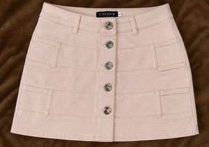 Chic Pink Mini Skirt with Star Buttons