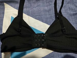 Black Ribbed Sports Bra