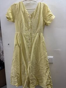 Chic Yellow Button-Front Midi Dress