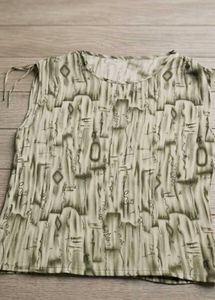 Unique Abstract Print Sleeveless Top