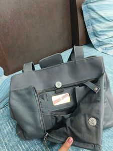 Stylish genuine Leather Handbag