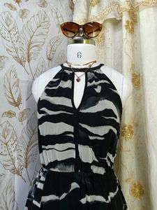 🌼Stunning Zebra Print Maxi Dress🌼
