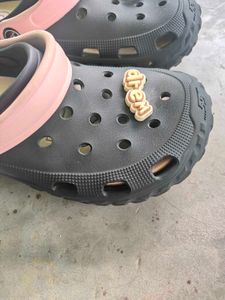Stylish Clogs - Comfortable &amp; Trendy