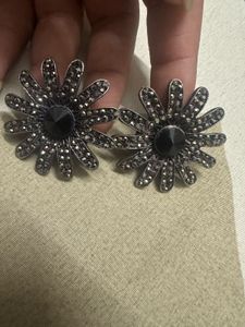 Sparkling Flower Earrings