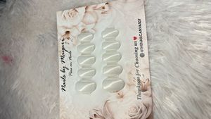 Elegant White Press-On Nails