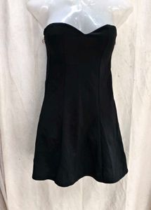 Chic Black Strapless Mini Dress