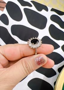 Premium anti tarnished ring 💍 only 1