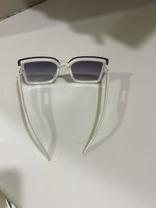 Stylish Square Frame Sunglasses