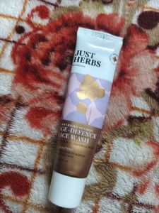 Just Herbs Plant-based Retinol Face Wash For Fine