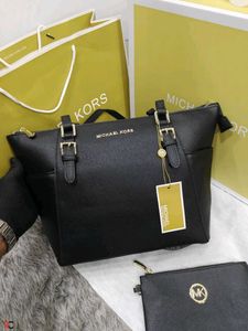 MICHAEL KORS* *CHARLOTTE TOP-ZIP LOGO TOTE BAG*