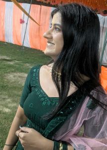 Elegant Green Lehenga Choli with Pink Dupatta