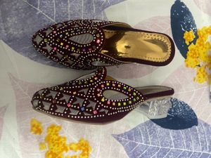 Embellished Ethnic Mojaris