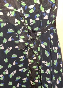 Chic Wrap Dress with Abstract Print