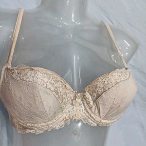 😍 Lace Trim Padded Bra
