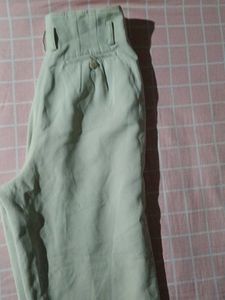 Chic Pleated Wide-Leg Pants