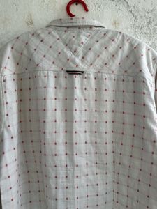 Men's Casual Button-Up Shirt