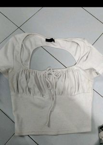 Classy White crop top 🤍🤍