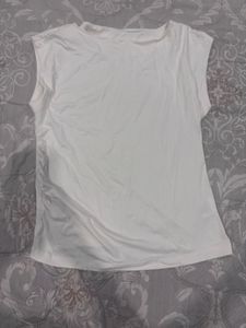 Classic White Cap Sleeve Top🎀🫧