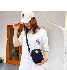 Cute Daisy Embroidered Crossbody Bag