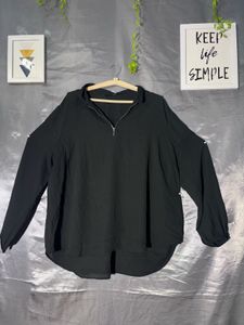 Chic Black Zipper Neck Top