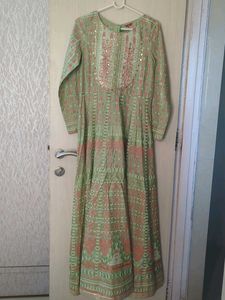 Elegant Green Embroidered Kurta