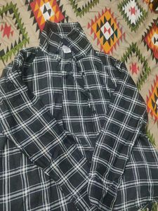 Classic Black &amp; White Plaid Shirt,SIZE=L