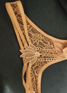 Lace cloth