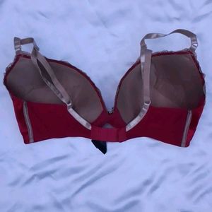 Elle Macpherson Bra