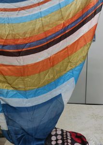 A SET IF 2 SCARVES IN MULTI COLOURS