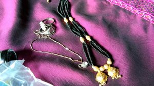 Elegant Beaded Necklace and Bracelet Set