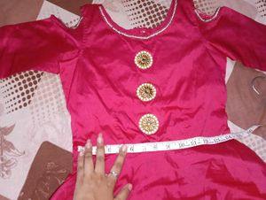 Elegant Pink Ethnic Gown