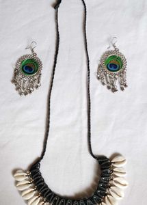 Earring & Necklace Set