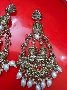 Elegant Pearl &amp; Kundan Dangle Earrings
