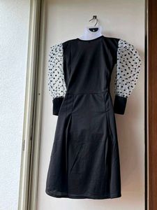 Chic Black Polka Dot Puff Sleeve Dress(XS)