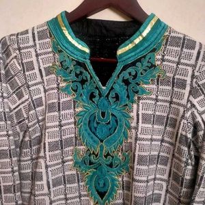 Embroidered Woollen Kurta Set