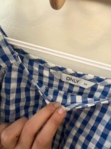 Gingham cold -Shoulder Top