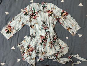 Floral Print Wrap Top 🌸