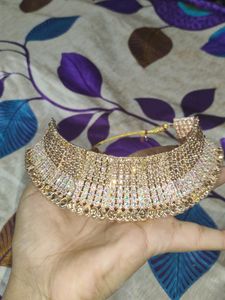 Full Necklace With Freebie