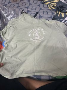 green h&amp;m tshirt