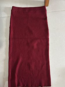 Ribbed Knit Midi Skirt