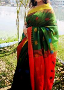 Green Hamdloom Saree with Floral Motifs